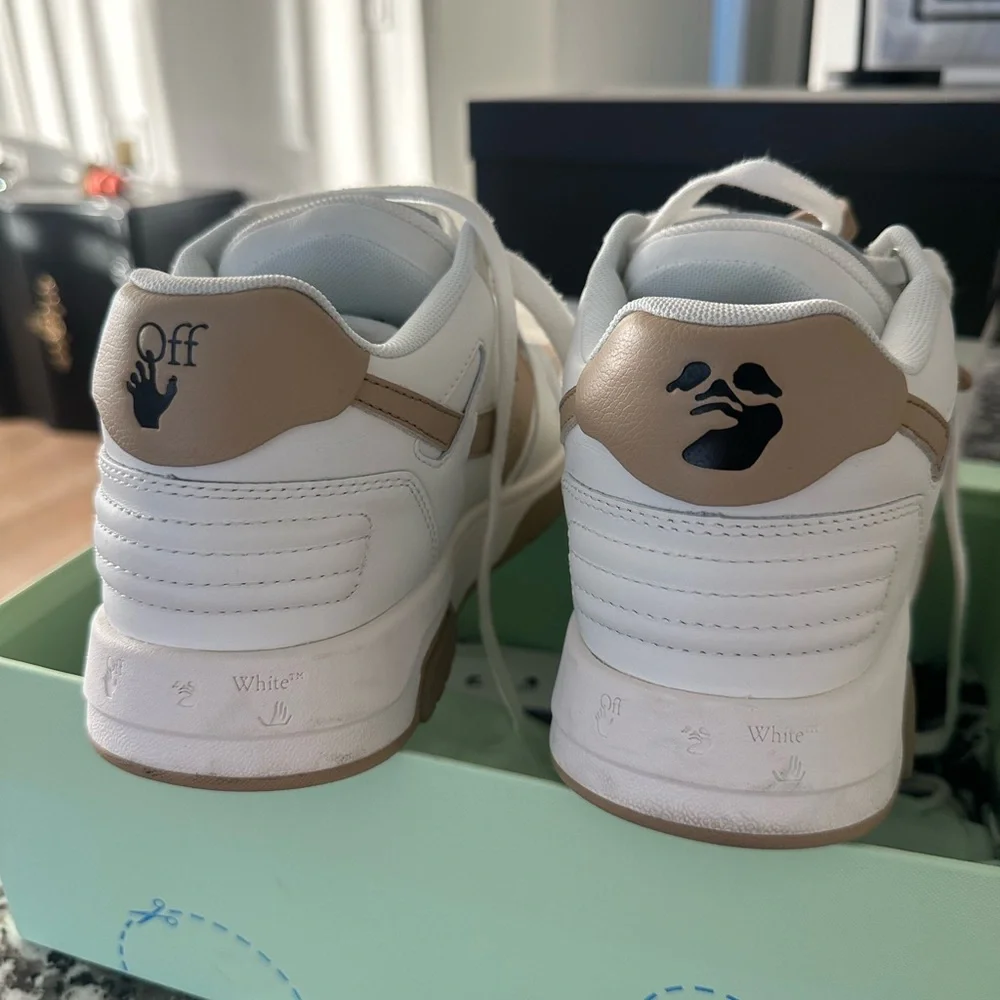 Off-White Mint Green Box - Picture 4 of 7